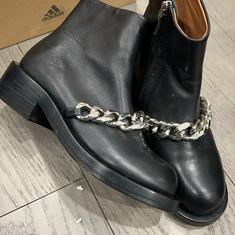 Givenchy Black Ankle Boots with Silver Chain - Picture 1 of 7